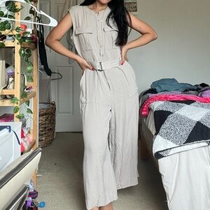 🫶🏽SOLD🫶🏽 Vera Wang jumpsuit